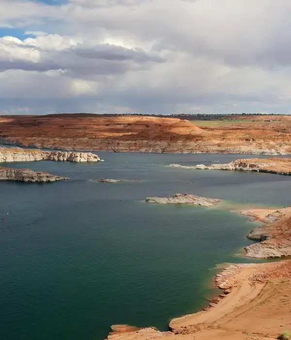 body-of-water-near-valley Body of water near valley